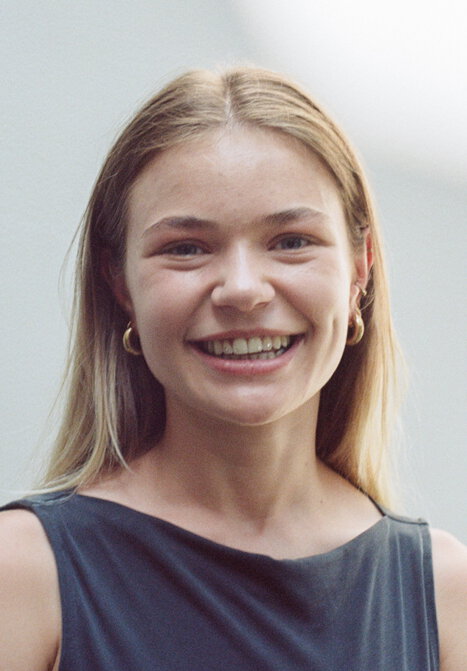 Alex Sophie Gut